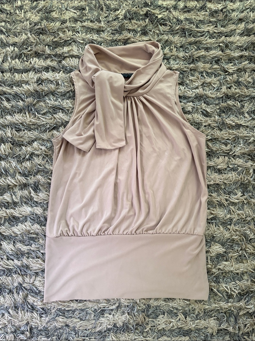 American City Wear Sleeveless Tie-Neck Blouse in Blush S